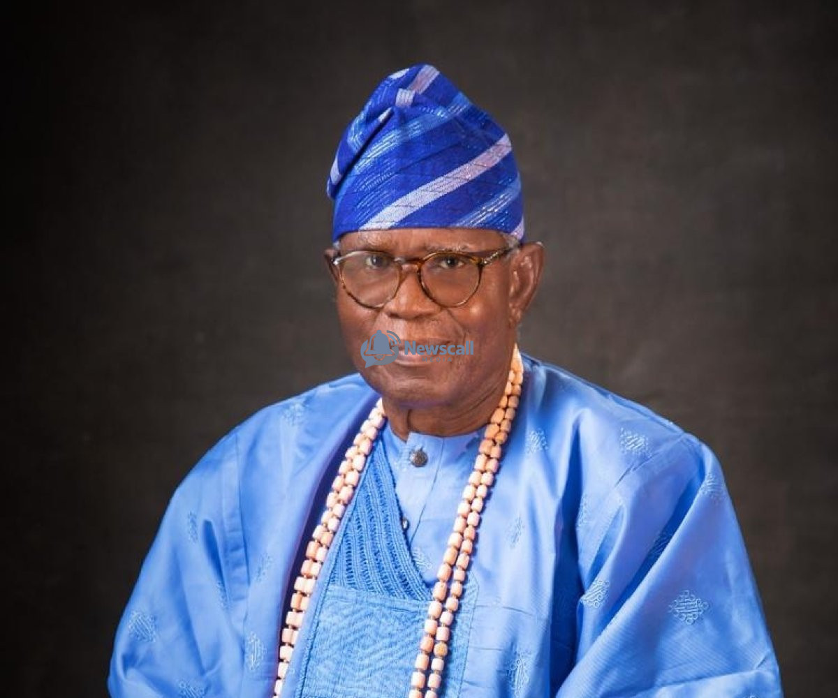 President Tinubu celebrates retired General Olanrewaju on 80th birthday
