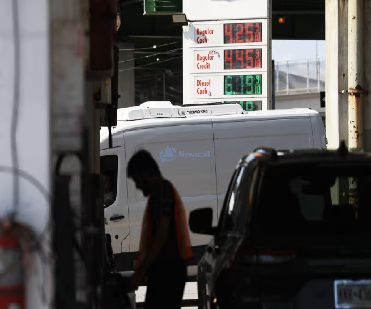Americans Paying $100 Billion Price Tag for Iran War at the Pump.